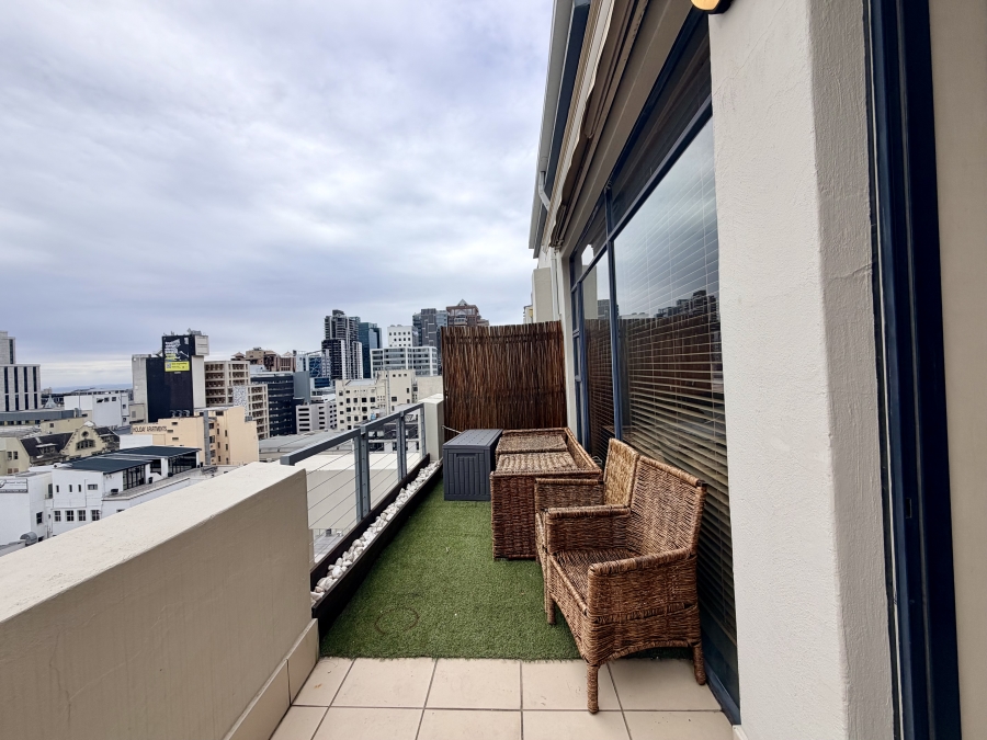2 Bedroom Property for Sale in Cape Town City Centre Western Cape